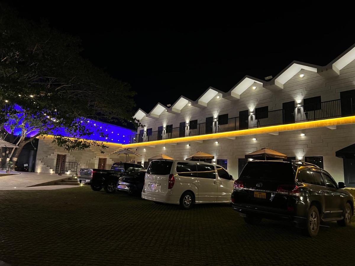 Macchiato Resort Savannakhet Opposite Thai Embassy Exterior foto