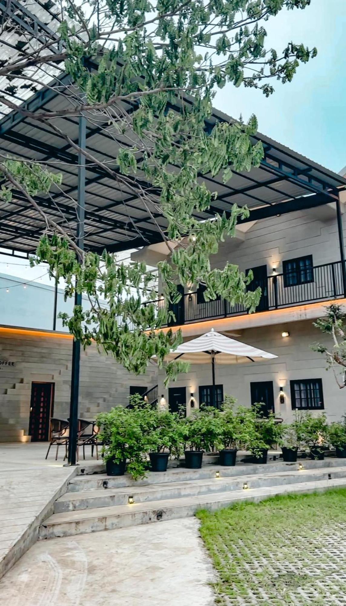 Macchiato Resort Savannakhet Opposite Thai Embassy Exterior foto